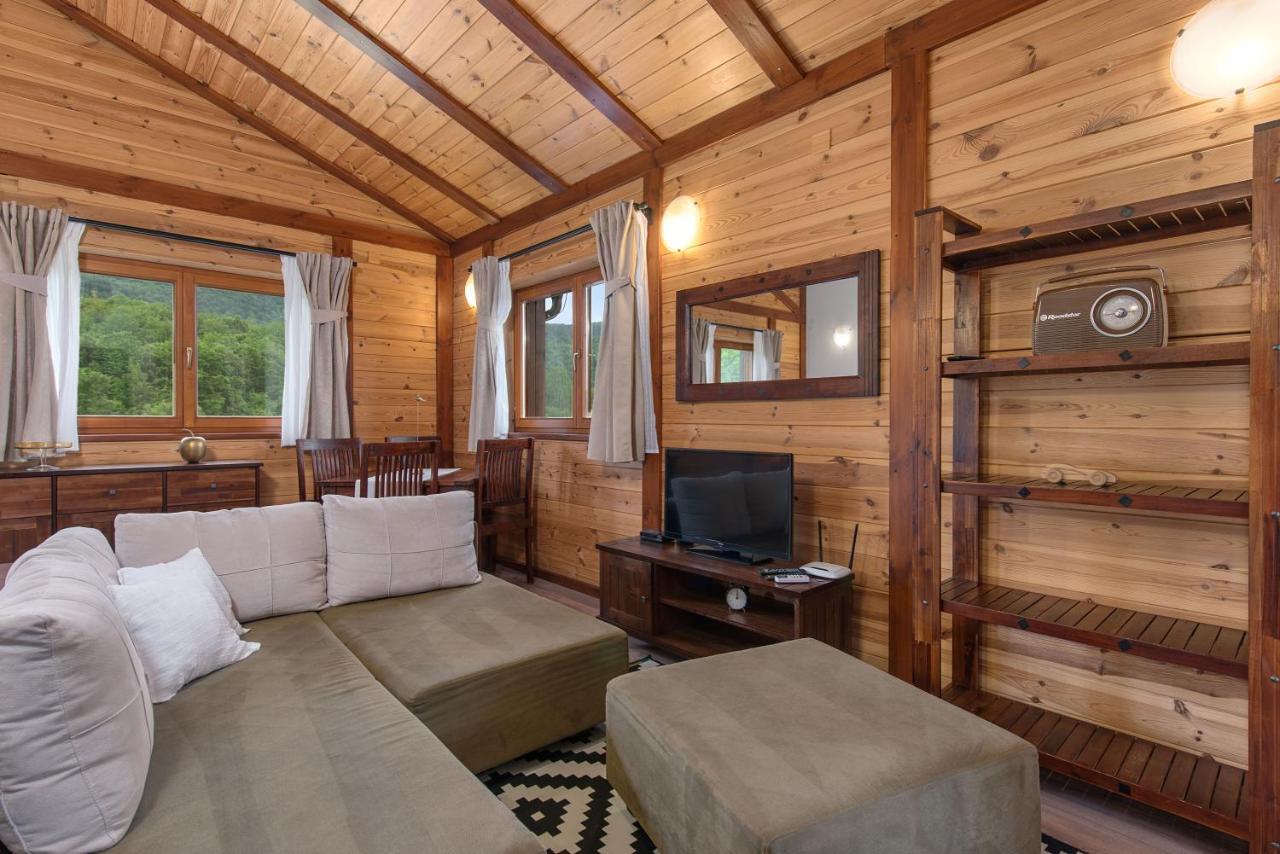 B&B Plitvice Lakes Villa Irene เซลิสเต เดรซิสโก ภายนอก รูปภาพ