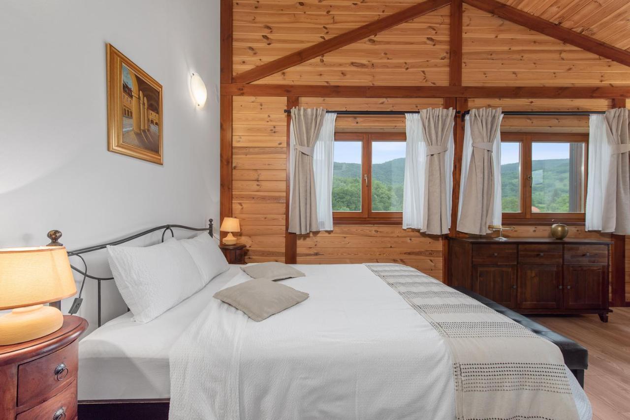 B&B Plitvice Lakes Villa Irene เซลิสเต เดรซิสโก ภายนอก รูปภาพ